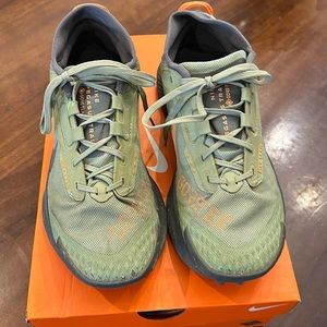 Men’s Nike Pegasus Trail GORE-TEX size 8.5